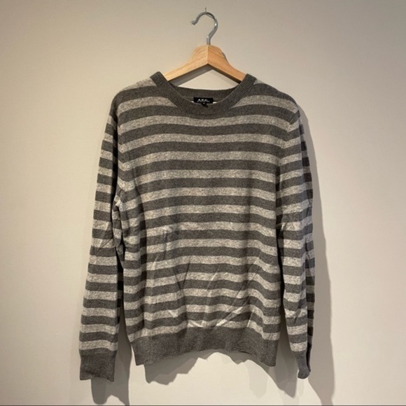 A.P.C. Cashmere Sweater Size Medium - Picture 2 of 3
